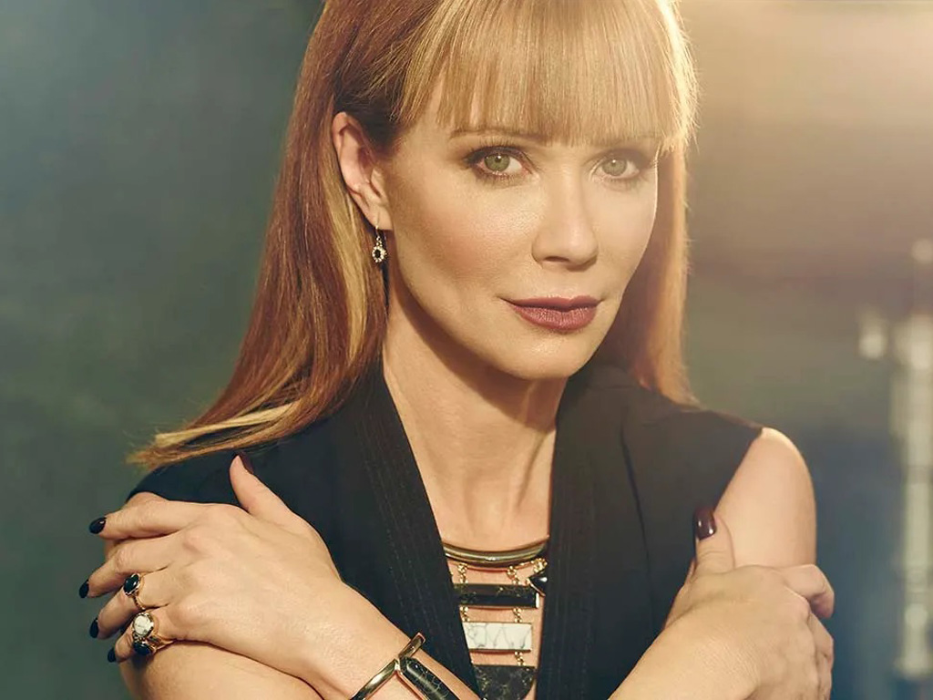 Lauren Holly